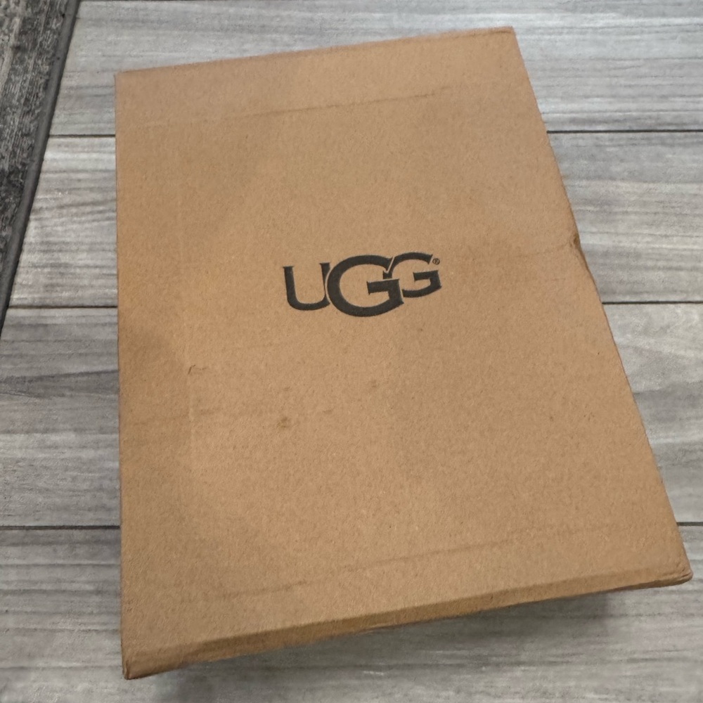 UGG Women's Blush Slippers with Embroidered Trim - Picture 6 of 6
